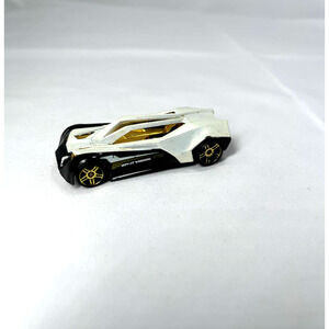 Hot Wheels Split Vision 2010 White Track Stars Sports Car 1:64 Diecast Used